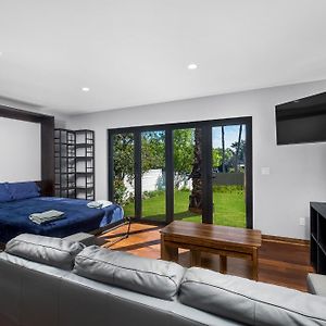 Private Studio In La Mesa With Lawn Villa Exterior photo