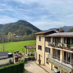 Agriturismo Rocca Dei Marchesi Aparthotel Sabbio Chiese Exterior photo