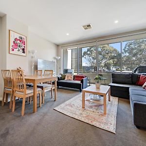 Tranquil Apartment In Green, Well Connected Suburb Lyons Exterior photo