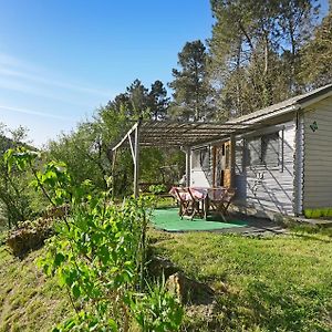 Lovely Home In La Vernarede With Kitchenette Exterior photo