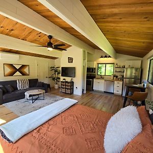 A Restful Studio Near A Creek And Forest - Pet Friendly Villa Roseburg Exterior photo