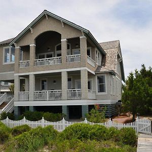 Journeys End Villa Southport Exterior photo