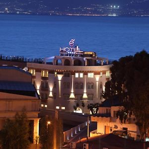 E' Hotel Reggio Calabria Exterior photo