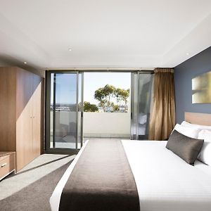 Mantra Melbourne Airport Hotel Exterior photo