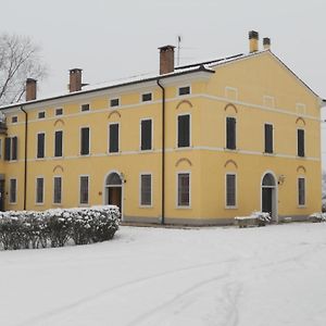 Agriturismo Boaria Bassa Guest House Castel d'Ario Exterior photo