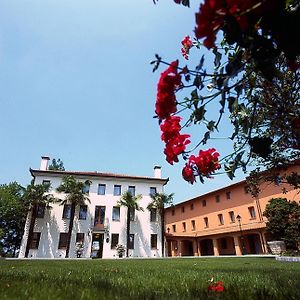 Hotel Dall'Ongaro Ghirano Exterior photo