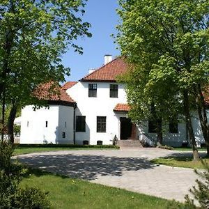 Bialy Dwor Bed & Breakfast Kwidzyn Exterior photo