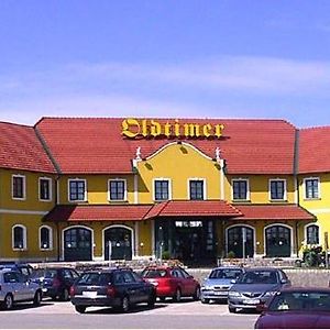 Oldtimer Motorhotel Guntramsdorf Exterior photo