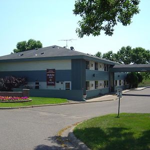 Wakota Inn And Suites Cottage Grove Exterior photo