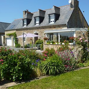 La Kerandiere Bed & Breakfast Tonquedec Exterior photo