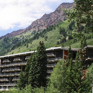 The Lodge At Snowbird Alta Exterior photo