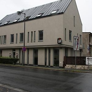 Art Hotel Podebrady Exterior photo