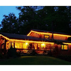 Tumbleweed House Bed & Breakfast Aigrefeuille Exterior photo