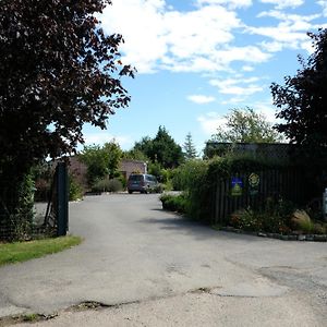 Les Charmilles Bed & Breakfast Hazebrouck Exterior photo