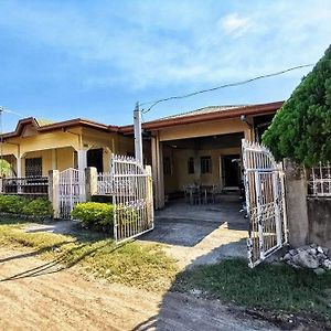 Albert'S Transient House Apartment Batangas Exterior photo