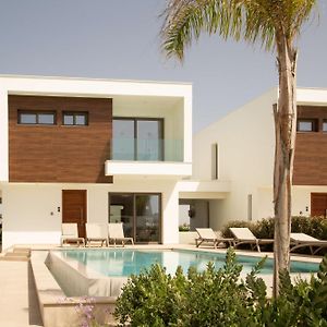 Phaedrus Living: Serenity Waves Villas No.11 Larnaca Exterior photo