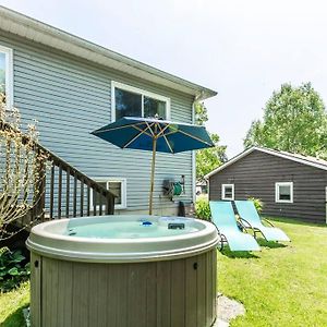 Kosecki Klubhouse- Hot Tub, Fire Pit, Large Yard Villa Port Burwell Exterior photo