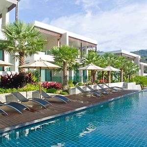 Club Wyndham Sea Pearl Phuket Hotel Patong Exterior photo