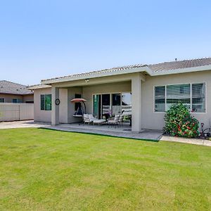 Beautiful Bakersfield Home About 8 Mi To Downtown! Exterior photo