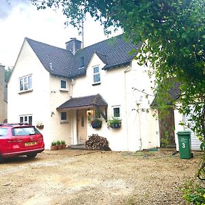 Relax And Unwind At Windrush Lodge Lydiard Millicent Exterior photo