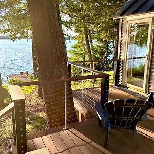 Lakefront Cottage On East Pond Oakland Exterior photo