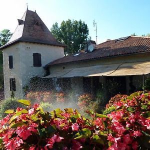 Moulin Rouhaud Hotel Montboyer Exterior photo