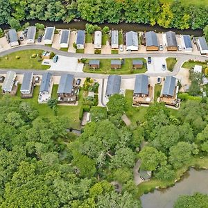 Notter Bridge Holiday Park Hotel Landrake Exterior photo