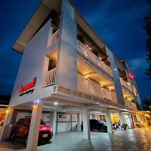 Le Neuf Nakorn Lampang Hotel Exterior photo