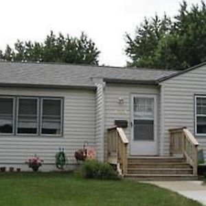 The Warm & Inviting Place Villa Sioux Falls Exterior photo