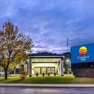 Comfort Inn Montreal Aeroport Pointe-Claire Exterior photo