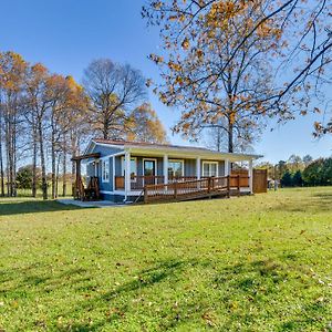 Modern Clarkesville Cottage With Decks And Patio! Lakemont Exterior photo