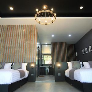 Baan Chao Mai Beach House Hotel Trang Exterior photo