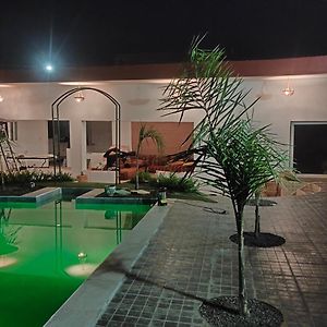 Espace Vert Avec Logement Familial Et Piscine Privee Terrasse Villa Safi Exterior photo