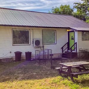 Creekside Bungalow Villa Enterprise Exterior photo