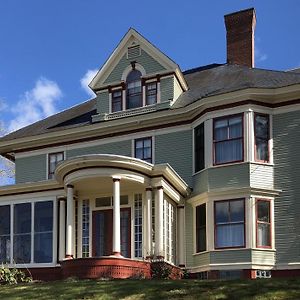 Guilford Bed And Breakfast Exterior photo