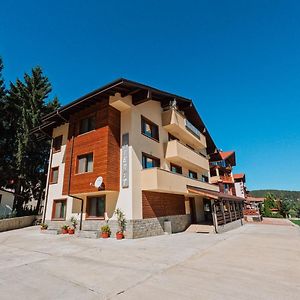 Kesta Za Gosti Stepet Hotel Batak Exterior photo