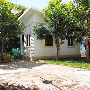 Family Home Stay Siem Reap Exterior photo