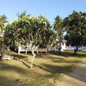 Jinta Beach Bungalow Hotel Chaweng  Exterior photo