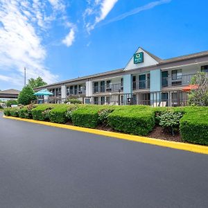 Quality Inn Pelham I-65 Exit 246 Exterior photo