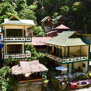 Indra Valley Inn Bukit Lawang Exterior photo