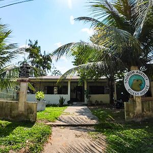 Capibara Guest House Leticia Exterior photo