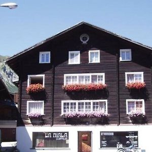 Ferienwohnung Fontauna Im Zentrum Von Sedrun Exterior photo