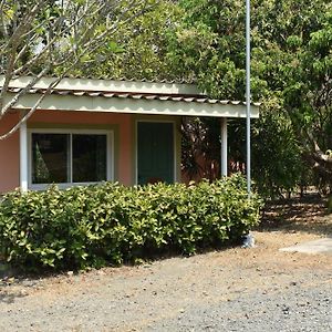 Lodge In The Forest By Giardini Di San Sai Ban Mai  Exterior photo