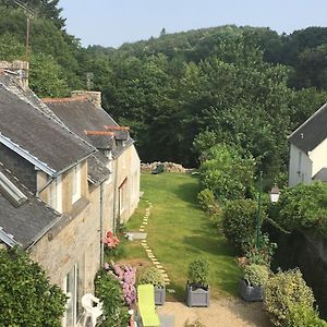 Charmante Maison A Huelgoat Avec Terrasse Et Jardin Villa Exterior photo