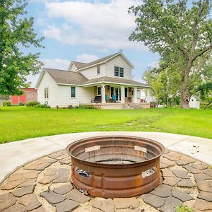 Charming Manchester Retreat With Patio And Fireplace! Villa Exterior photo