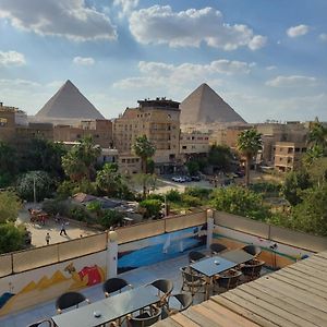 Nefertiti Pyramids View Inn Cairo Exterior photo