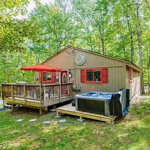 Farmhouse Cabin Hot Tub, Indoor Pool & Gym Access Villa Hedgesville Exterior photo