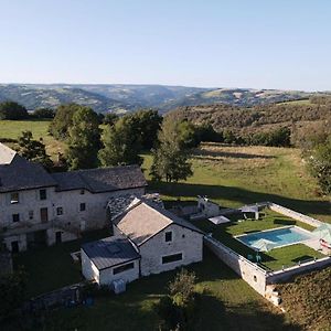 Banassac, Lozere Maison De Vacances Pour 8 Personnes Avec Piscine Partagee, Jardin Et Barbecue Villa Exterior photo