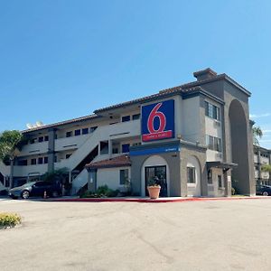 Studio 6 Bellflower Ca Los Angeles Hotel Exterior photo