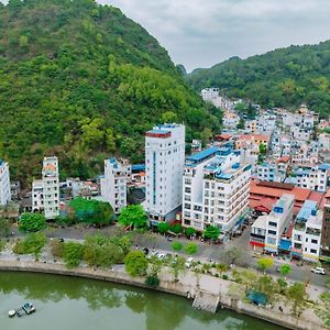 Chu Long Hotel Catbaisland Cat Ba Island Exterior photo